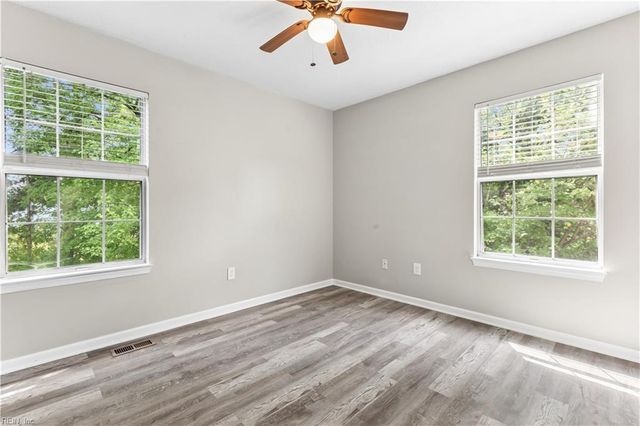 5 Longleaf CT, Hampton, VA 23666