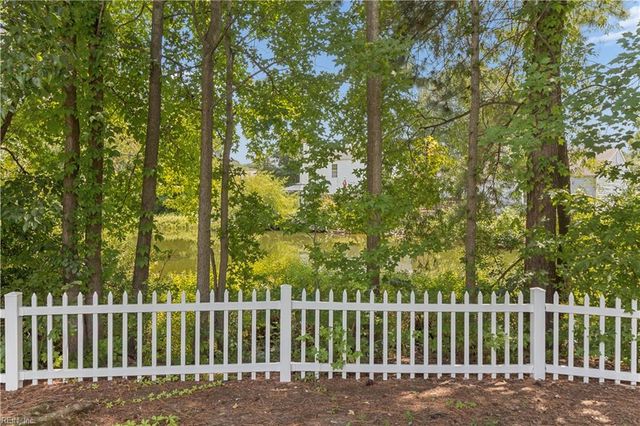 5 Longleaf CT, Hampton, VA 23666