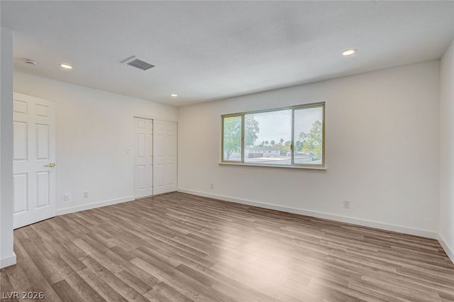 571 Greenbriar Townhouse Way, Las Vegas, NV 89121