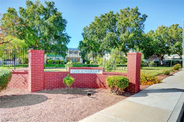 571 Greenbriar Townhouse Way, Las Vegas, NV 89121