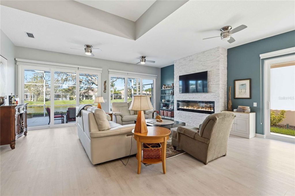 Image 14 of property listing at 5696 FERRARA DRIVE, Sarasota, FL 34238