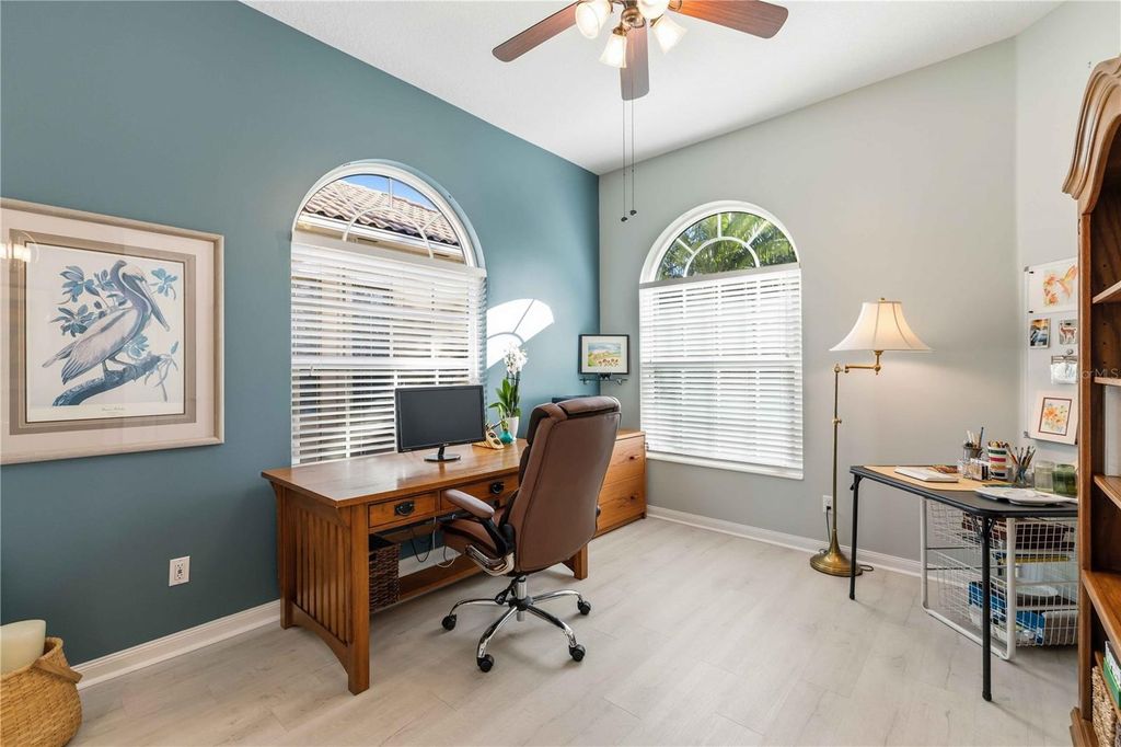 Image 25 of property listing at 5696 FERRARA DRIVE, Sarasota, FL 34238