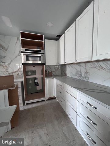 3300 WHITE AVE, Baltimore, MD 21214