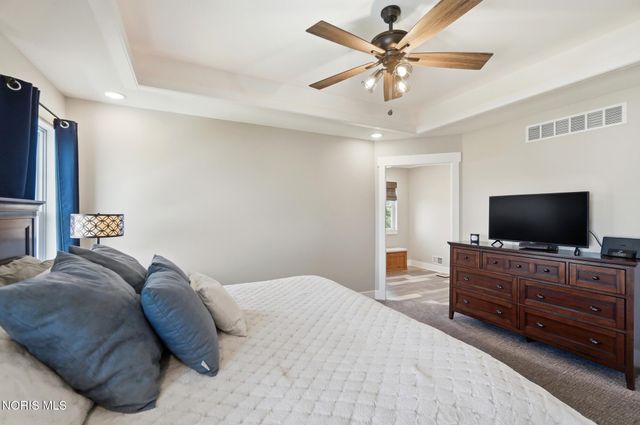 973 Heather Court, Bowling Green, OH 43402
