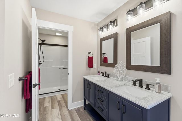 973 Heather Court, Bowling Green, OH 43402
