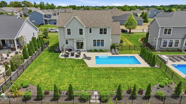 973 Heather Court, Bowling Green, OH 43402