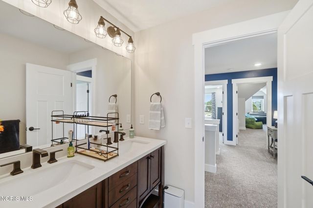 973 Heather Court, Bowling Green, OH 43402