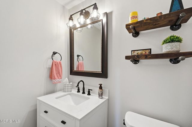 973 Heather Court, Bowling Green, OH 43402