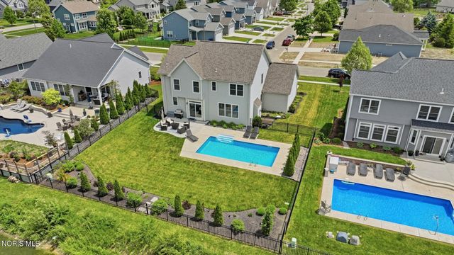 973 Heather Court, Bowling Green, OH 43402