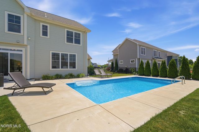 973 Heather Court, Bowling Green, OH 43402