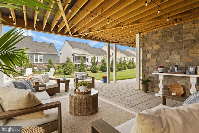 1103 THEMIS ST SE, Leesburg, VA 20175