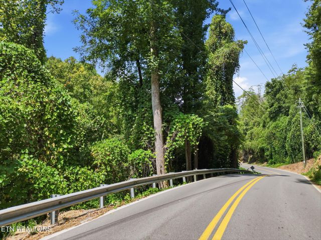 3910 Wilhite Rd, Sevierville, TN 37876