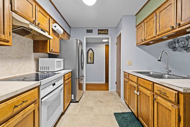 308 N Taylor St., Gladewater, TX 75647