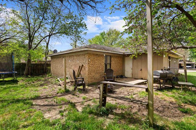 308 N Taylor St., Gladewater, TX 75647