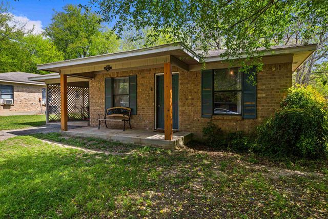 308 N Taylor St., Gladewater, TX 75647