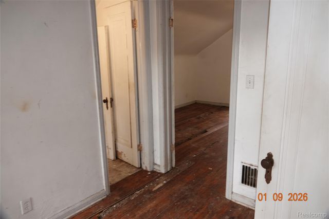 11646 Glastonbury Avenue, Detroit, MI 48228