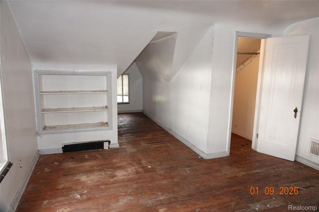 11646 Glastonbury Avenue, Detroit, MI 48228