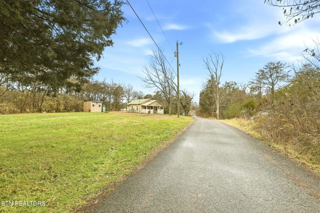 10310 Stiles Lane, Kodak, TN 37764