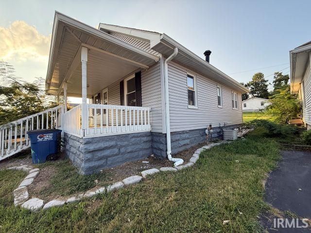 1705 24 Street, Bedford, IN 47421