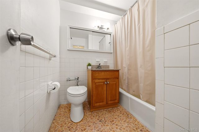 1874 Pelham Pkway S 2N, Bronx, NY 10461