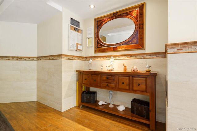 1874 Pelham Pkway S 2N, Bronx, NY 10461