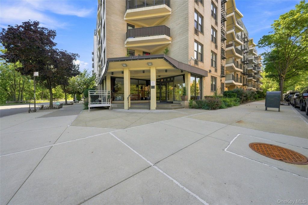 1874 Pelham Pkway S 2N, Bronx, NY 10461 — exterior