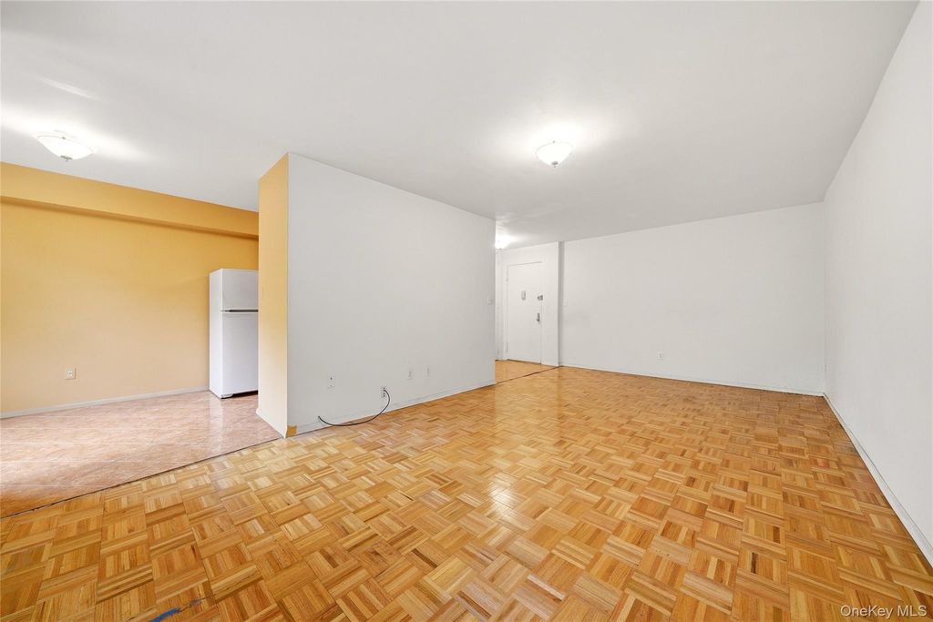 1874 Pelham Pkway S 2N, Bronx, NY 10461 — photo 5