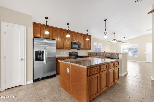 3236 W LONE CACTUS Drive, Phoenix, AZ 85027