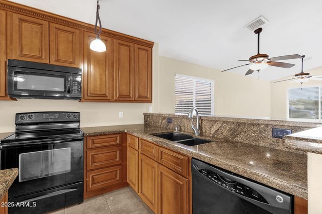 3236 W LONE CACTUS Drive, Phoenix, AZ 85027