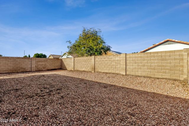 3236 W LONE CACTUS Drive, Phoenix, AZ 85027