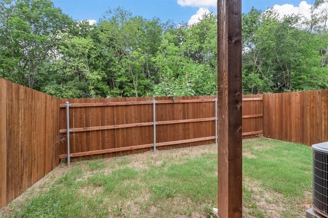 1401 S 5th Avenue 1401, Denison, TX 75021