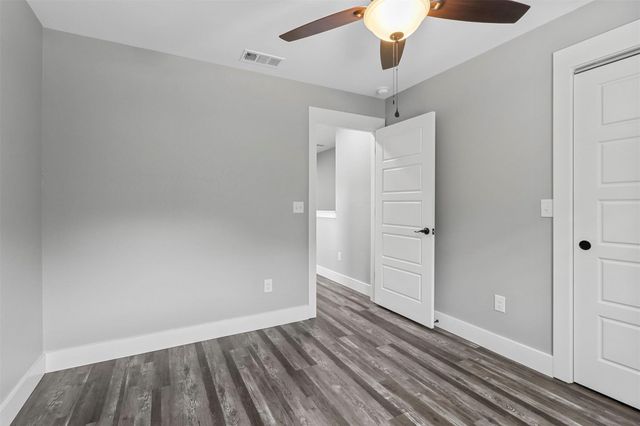 1401 S 5th Avenue 1401, Denison, TX 75021