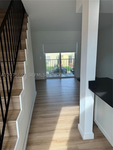 1025 SW 6th Ave 6, Miami, FL 33130