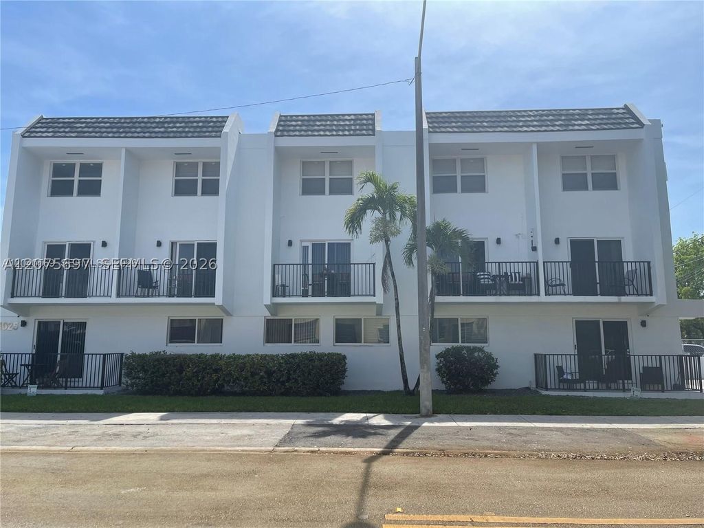 1025 SW 6th Ave 6, Miami, FL 33130