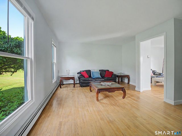 21 Mine Hill Road, New Milford, CT 06776