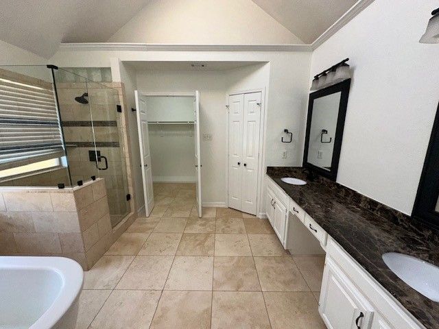 2704 Yorkshire Court, Grapevine, TX 76051