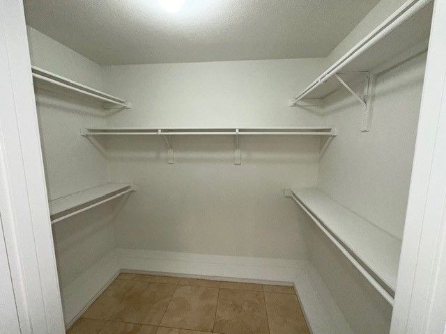 2704 Yorkshire Court, Grapevine, TX 76051