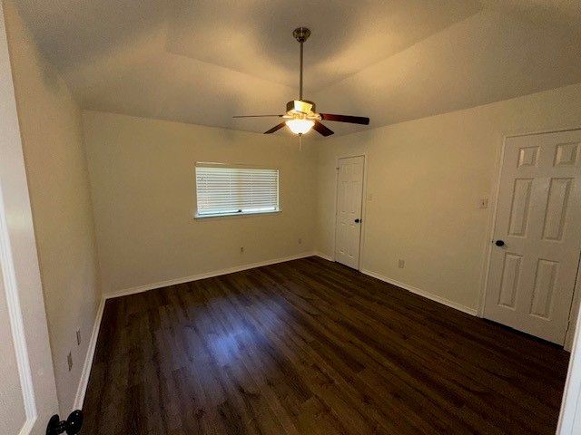 2704 Yorkshire Court, Grapevine, TX 76051