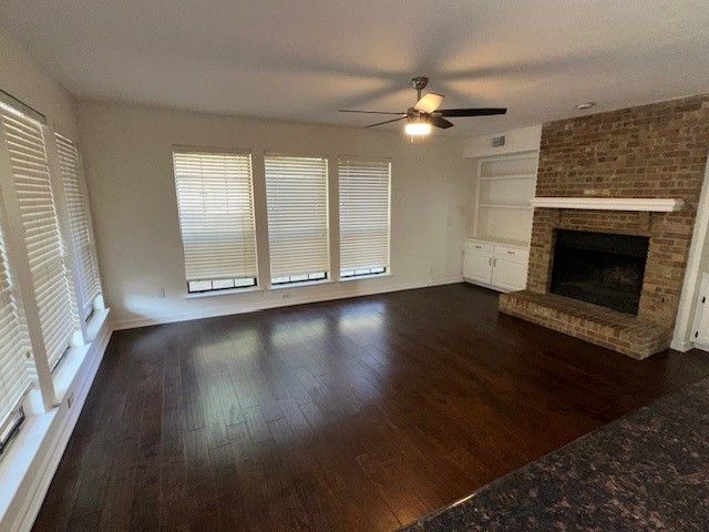 2704 Yorkshire Court, Grapevine, TX 76051