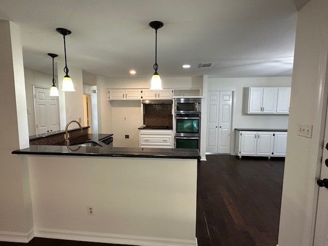 2704 Yorkshire Court, Grapevine, TX 76051