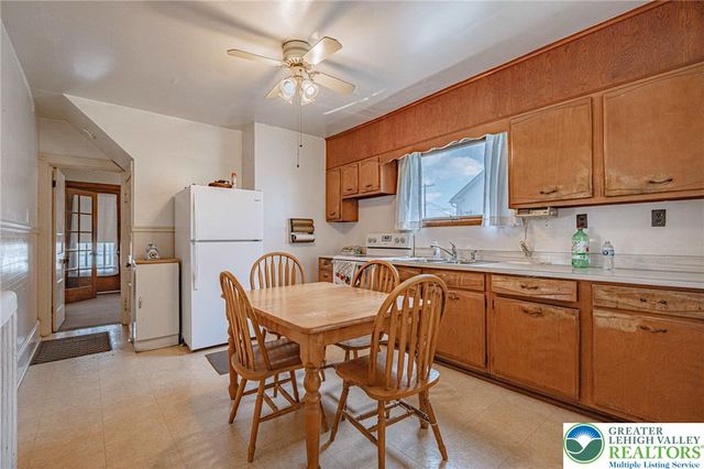 159 West Ridge Street, Nesquehoning Boro, PA 18240