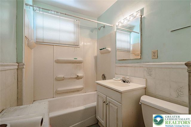 159 West Ridge Street, Nesquehoning Boro, PA 18240