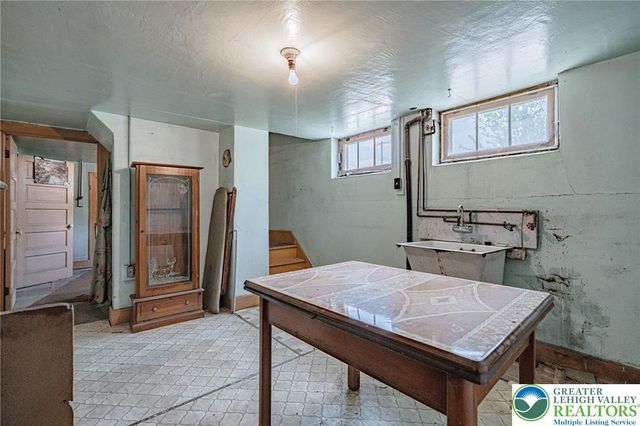 159 West Ridge Street, Nesquehoning Boro, PA 18240