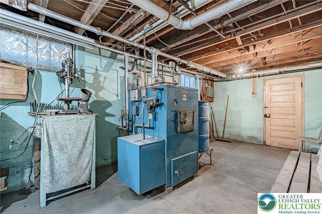 159 West Ridge Street, Nesquehoning Boro, PA 18240