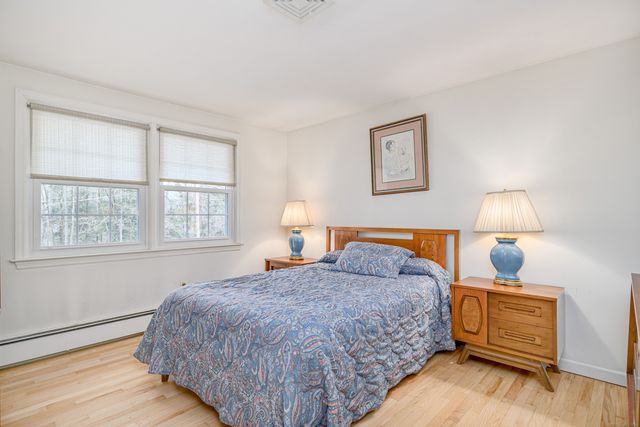 7 Side Hill Lane, Danbury, CT 06810
