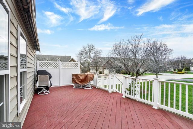 1534 SYCAMORE TER, York, PA 17403