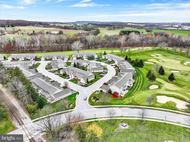 1534 SYCAMORE TER, York, PA 17403