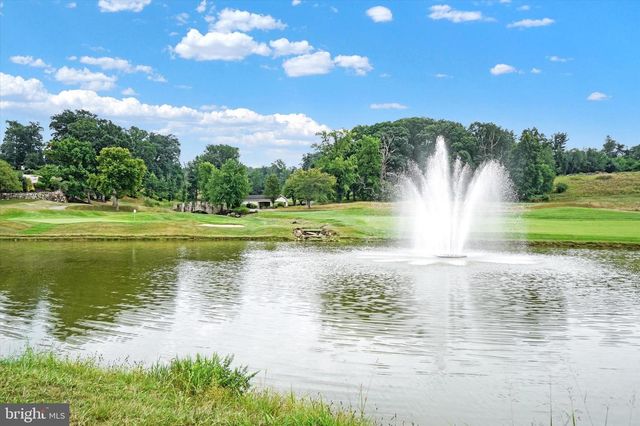 1534 SYCAMORE TER, York, PA 17403