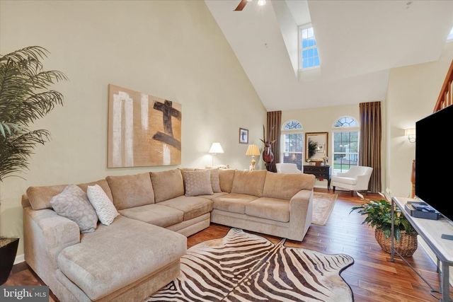 1534 SYCAMORE TER, York, PA 17403