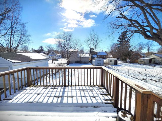 2210 W CLARKE Avenue, West Peoria, IL 61604